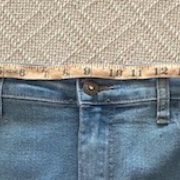 Venus Embelished Jeans - Picture 3 of 4